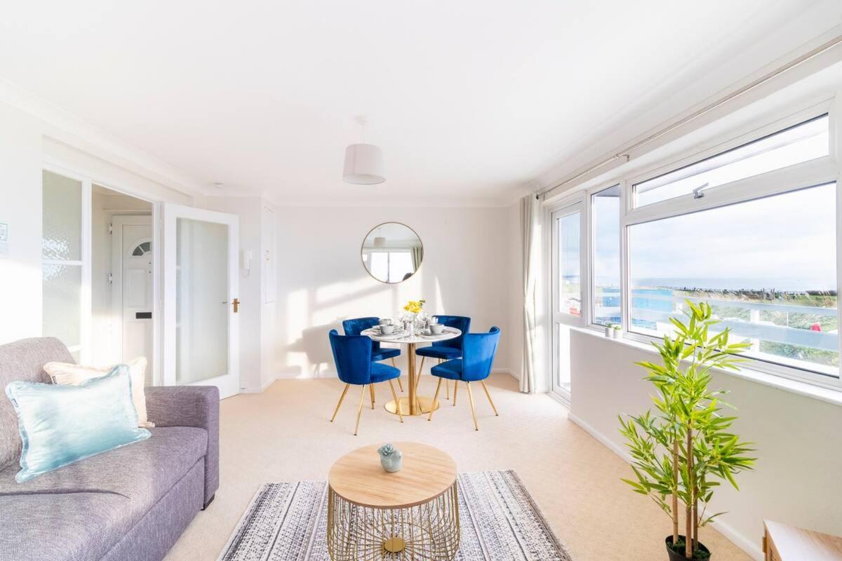 בורנמות' Incredible Sea View 2 Bedroom Beach Apartment מראה חיצוני תמונה